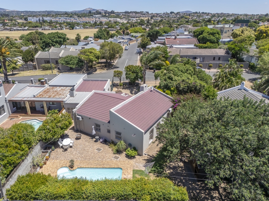 3 Bedroom Property for Sale in Morgenster Heights Western Cape